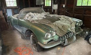 3,000-Mile Rescue Mission Brings Family’s 1958 Corvette Back to Life