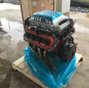 Brand-New Mopar 'HELLCrate' V8s Hit eBay, Bringing 707 Horsepower Home