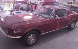 Mechanic Discovers Something Shocking While Reviving a 1968 Mustang GT 390