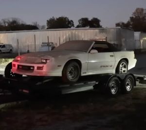 Camaro IROC-Z Convertible Resurfaces After 28 Years in Hiding