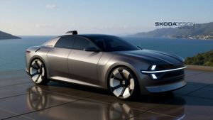 Škoda Designer Re-conceptualizes Landmark 100 Model as Futuristic EV Concept