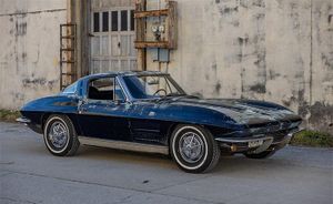 LS3-Powered 1963 Corvette Split Window Draws Attention on Bring a Trailer
