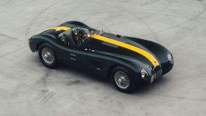 Lynx-Built Jaguar C-Type Recreation Heads to Broad Arrow Auction
