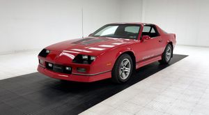 Low-Mile 1986 Chevrolet Camaro IROC-Z28 Offered as Collector-Grade Example