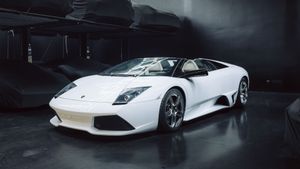 2010 Lamborghini Murciélago LP640-4 Roadster at Broad Arrow Auctions
