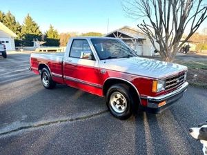 Well-Preserved 1989 Chevrolet S-10 Tahoe Package Offered for $19,900