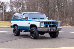 Fully Restored Chevrolet K5 Blazer Blends Classic Design With Modern Performance