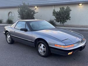 1990 Buick Reatta Showcases Early Digital Innovation in Classic American Coupe
