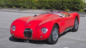 Jaguar C-Type Recreation Blends British Racing Heritage with American V8 Power