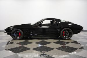 Custom 2010 Corvette Grand Sport Blends Classic Split-Window Style With Modern Performance