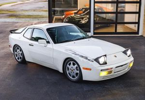 This Modified 1989 Porsche 944 Turbo on Hagerty Marketplace Wears Its Pasha Interior Proudly