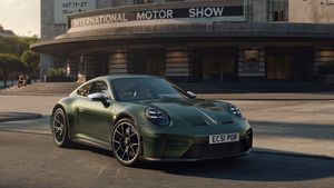 Porsche Marks 75 Years in Britain With a 911 GT3 Built for Just 51 Buyers