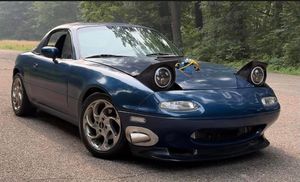 Ford 5.0 V8-Swapped 1992 Mazda MX-5 Miata Surfaces on Cars & Bids at No Reserve