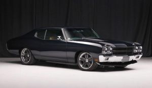 This No-Reserve 1970 Chevelle Custom Coupe Hides an LS1 Heart Under Dark Green Metallic Paint