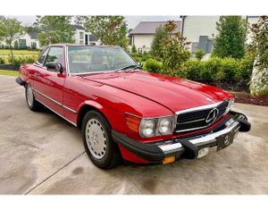 This 9,300-Mile 1989 Mercedes-Benz 560SL Is Bidding on Hagerty Marketplace