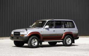 This Pristine 1993 Toyota Land Cruiser VX Limited Heads to Gooding Christie's Pebble Beach Sale