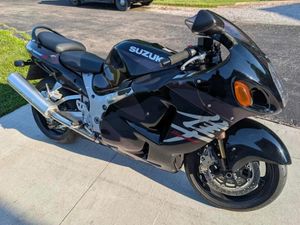 12,000-Mile 2004 Suzuki Hayabusa Returns to Hagerty Marketplace at No Reserve