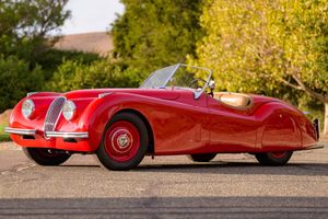 This No-Reserve 1952 Jaguar XK120 Roadster Is Still A Bargain With Days Left To Bid