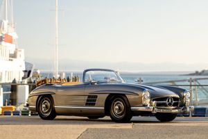 This 1960 Mercedes-Benz 300SL Roadster Nicknamed 'Pinky' Is a Rolling Piece of History