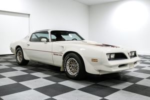 This 31K-Mile 1978 Pontiac Firebird Trans Am Is Peak Bandit-Era Swagger
