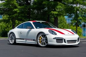 This One-Owner 2016 Porsche 911 R Has 4,700 Miles and a Bid Past $555,000