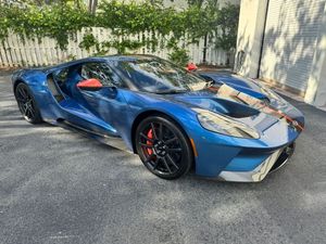 This No-Reserve 2019 Ford GT Lightweight Carbon Series Is an Exercise in Subtraction