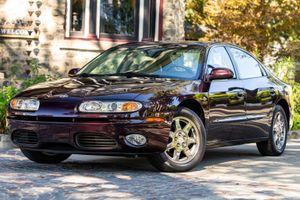 You Forgot Oldsmobile's Last Great Sedan—This 2003 Aurora Final 500 Is Live on BaT
