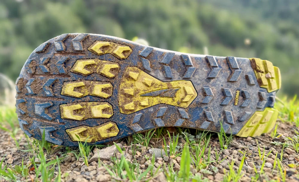 Altra Lone Peak 9 MaxTrac outsole
