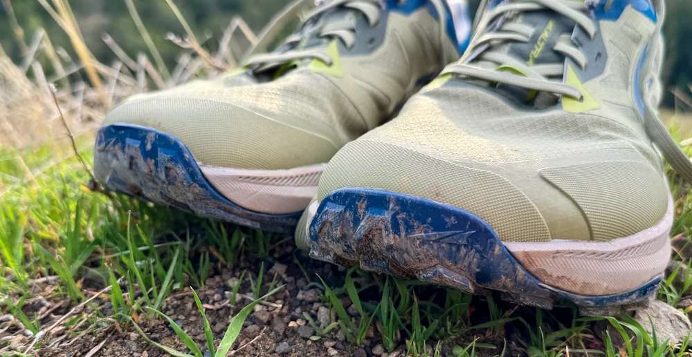 Altra Lone Peak 9 toe lugs