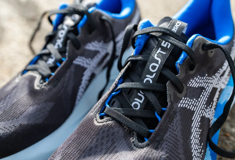 ASICS Novablast 5 Mesh Upper