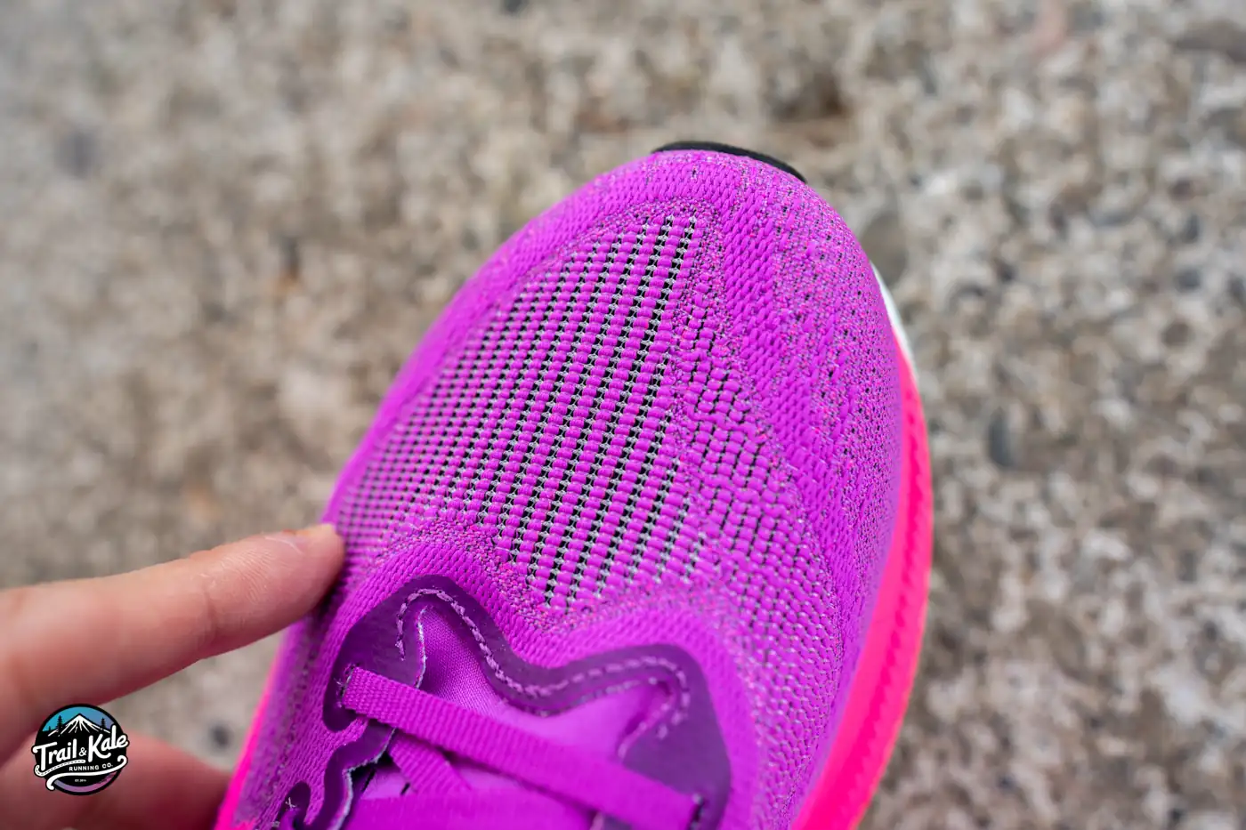 The ASICS Superblast 2 upper is now even more breathable, with key areas featuring a wider knit pattern that improves airflow on hotter days.