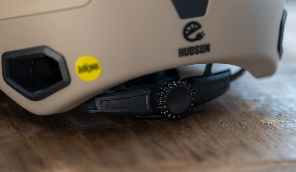 Bern Hudson MIPS Helmet adjustment wheel