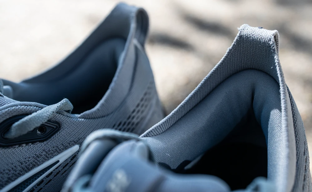 Brooks Glycerin 22's cushioned collars and heel counter