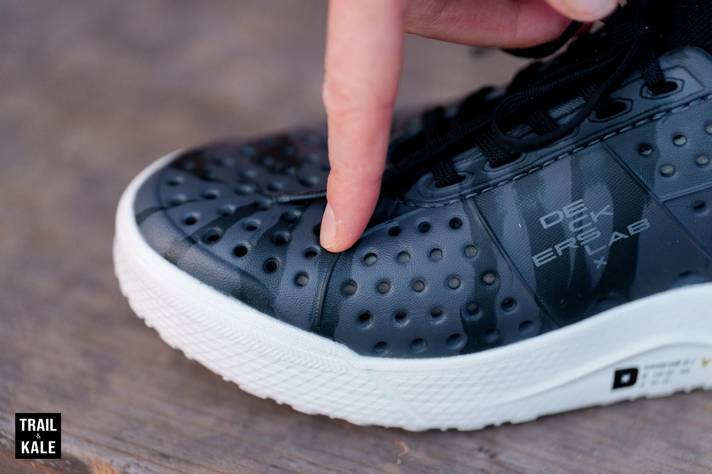 Close up of the X SCAPE BAJA's upper.