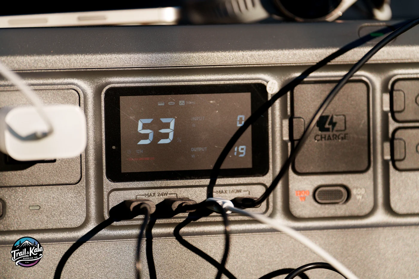 A closer look at the DJI Power 1000's display and charging ports.