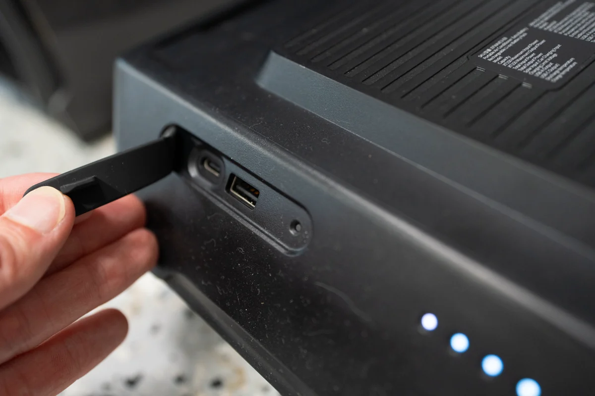 USB-C and USB-A sockets on the battery