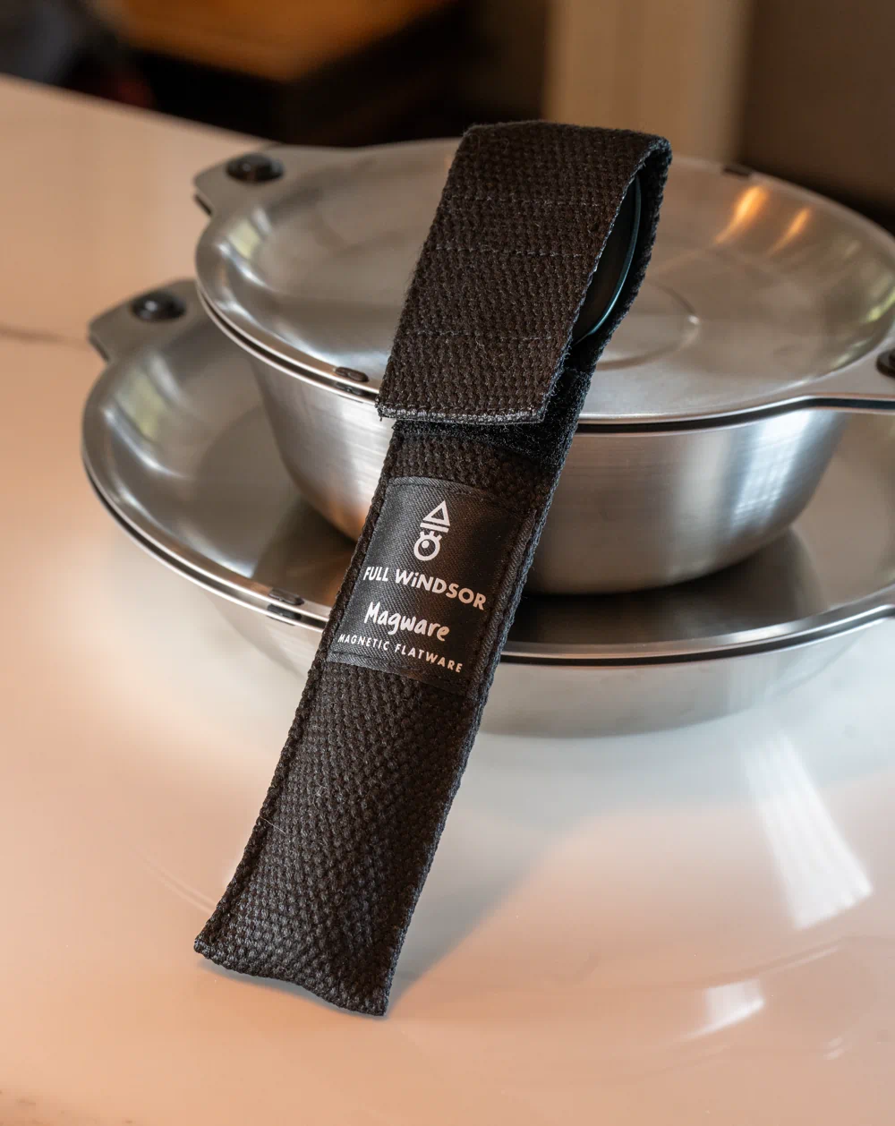 Full Windsor Magware cutlery set in their pouch