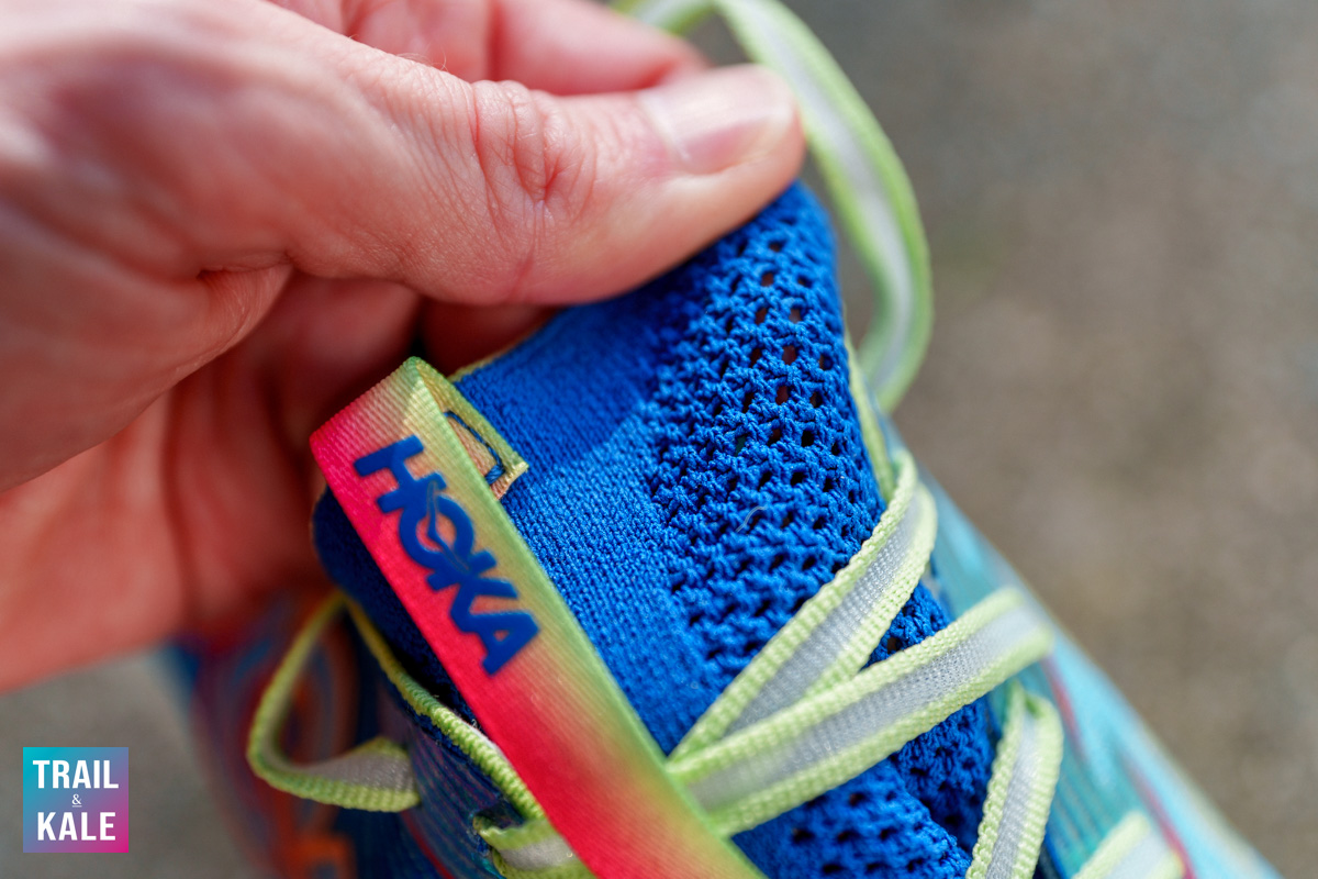 Cielo X1 gusseted knit upper tongue