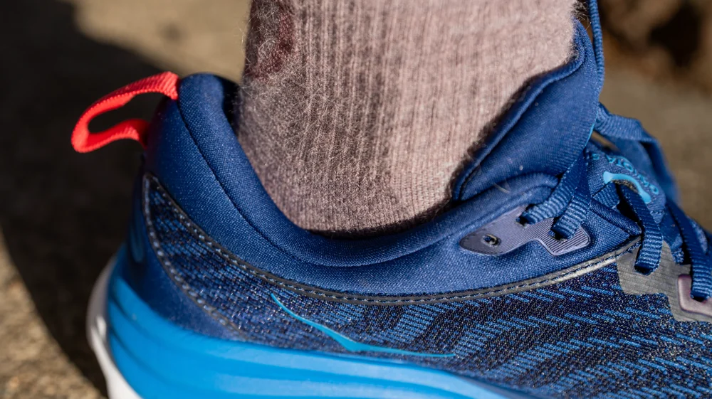 Hoka Gaviota 5 low heel counter