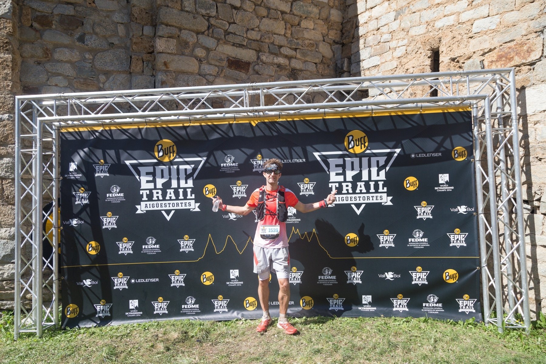 Buff Epic Trail - Happy finisher