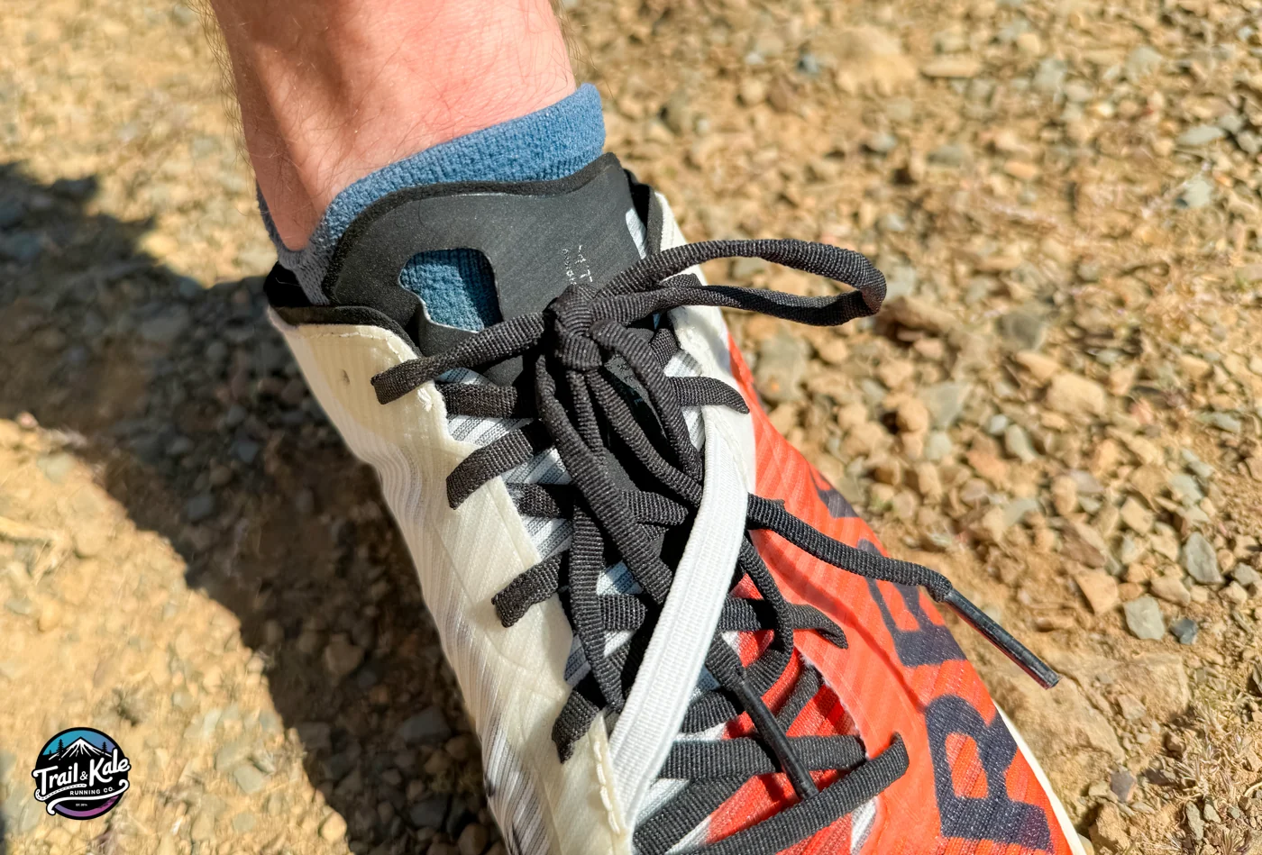 Elasticated loop for stowing your laces in the Skyfire 2