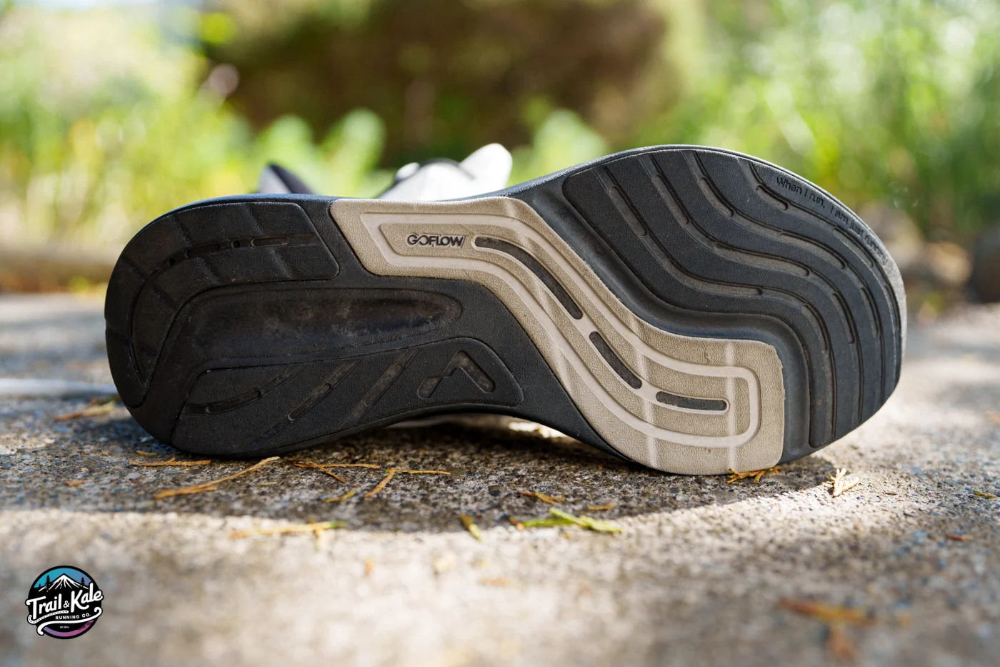 The traction is also solid, with gullies that help in wet conditions, reducing the risk of slipping.