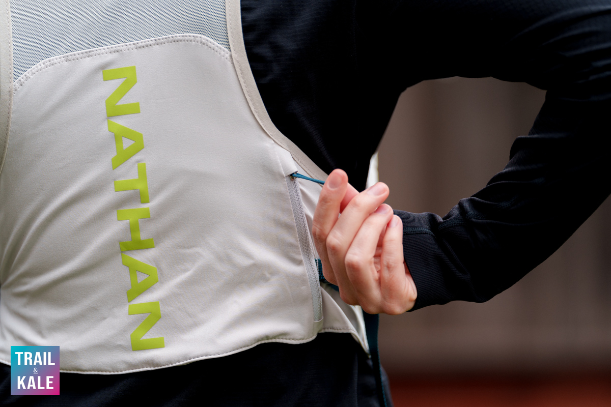 Nathan Pinnacle Featherlite Review 1.5 Liter hydration vest 4