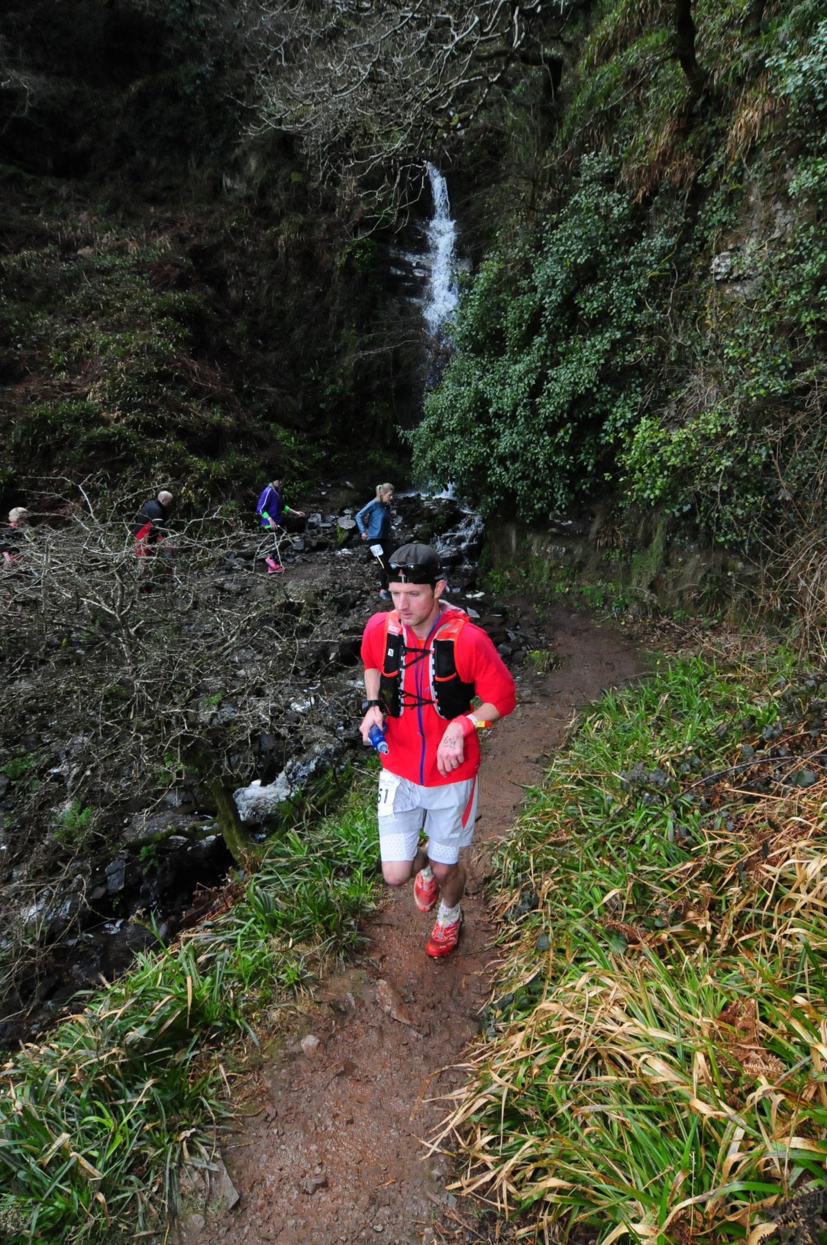 Being swept along a technical section with the 10k race