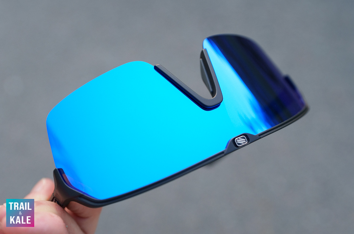 A look at the cylindrical wraparound lens on the Rudy Project Spinshield Air sunglasses