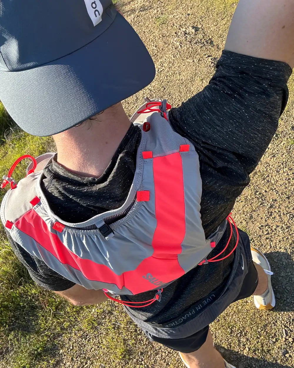 It's easy for me to reach around to the rear to grab my jacket or action camera in this case