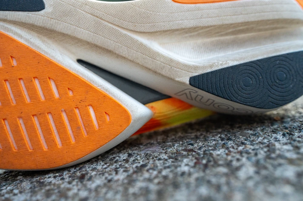 you can just about see the carbon fiber plate in this photo