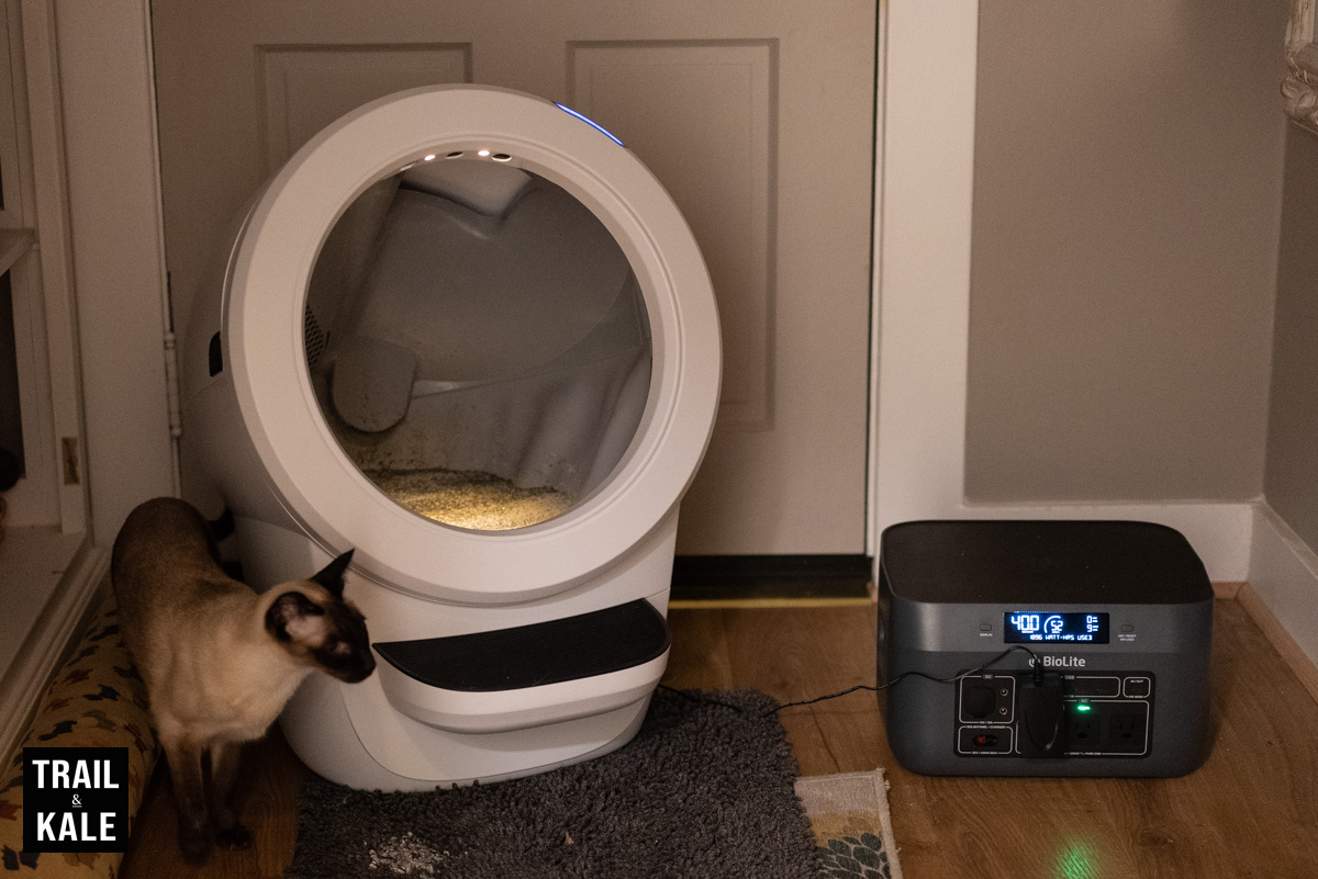 Here you can see the LR4 using only 11 watts of power on my BioLite power station - and much of that is probably on the globe's night lights.