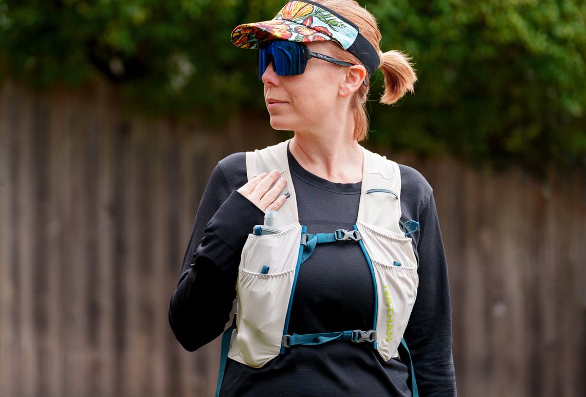 Nathan Pinnacle Featherlite Review 1.5 Liter hydration vest