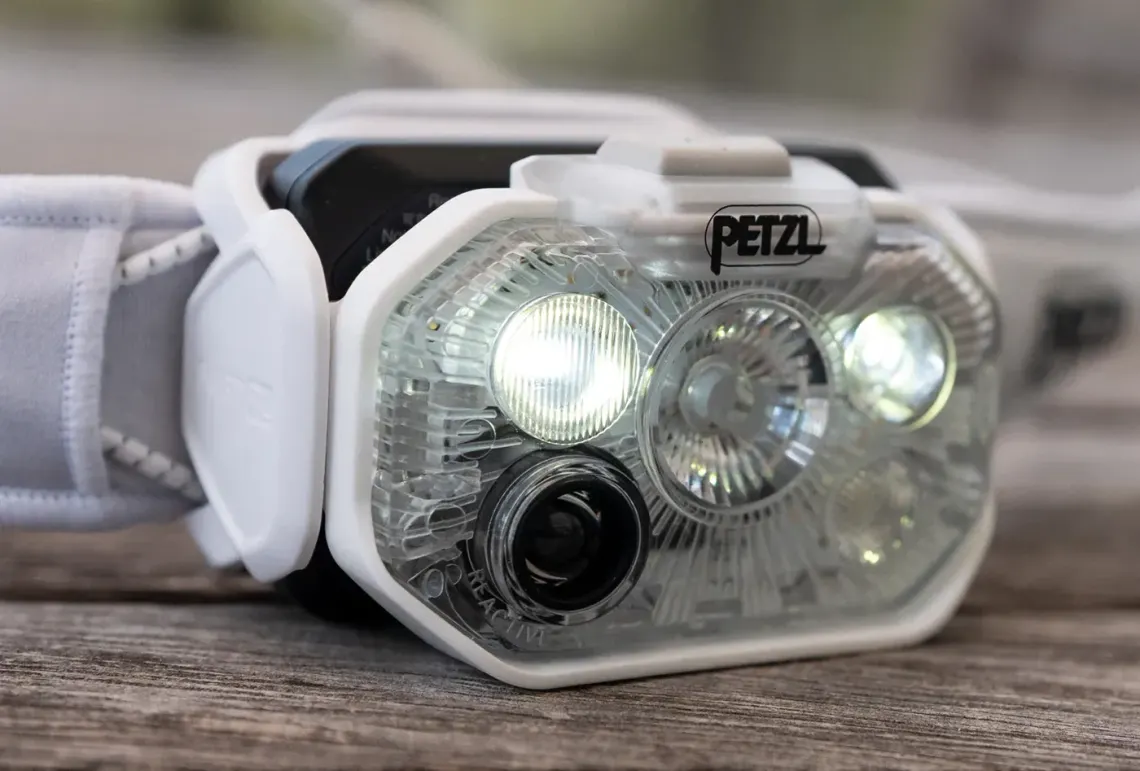 Petzl Swift RL 1200 Headlamp review